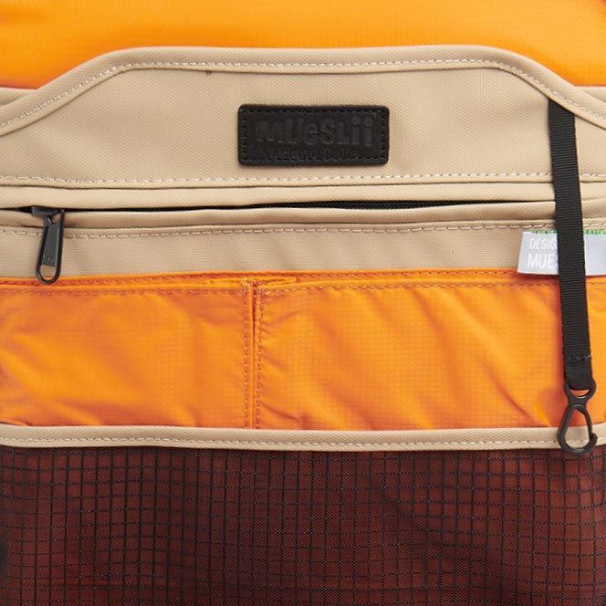 Mueslii daily backpack, made of PU coated waterproof nylon, with a laptop compartment, color sand, inside view.