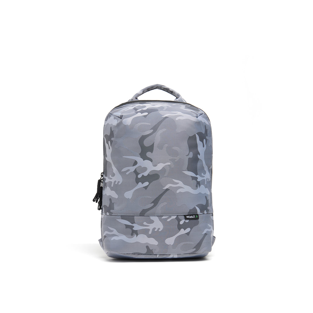 Mueslii small backpack, made of jacquard  waterproof nylon, camouflage pattern, with a laptop compartment, color silver, front view.