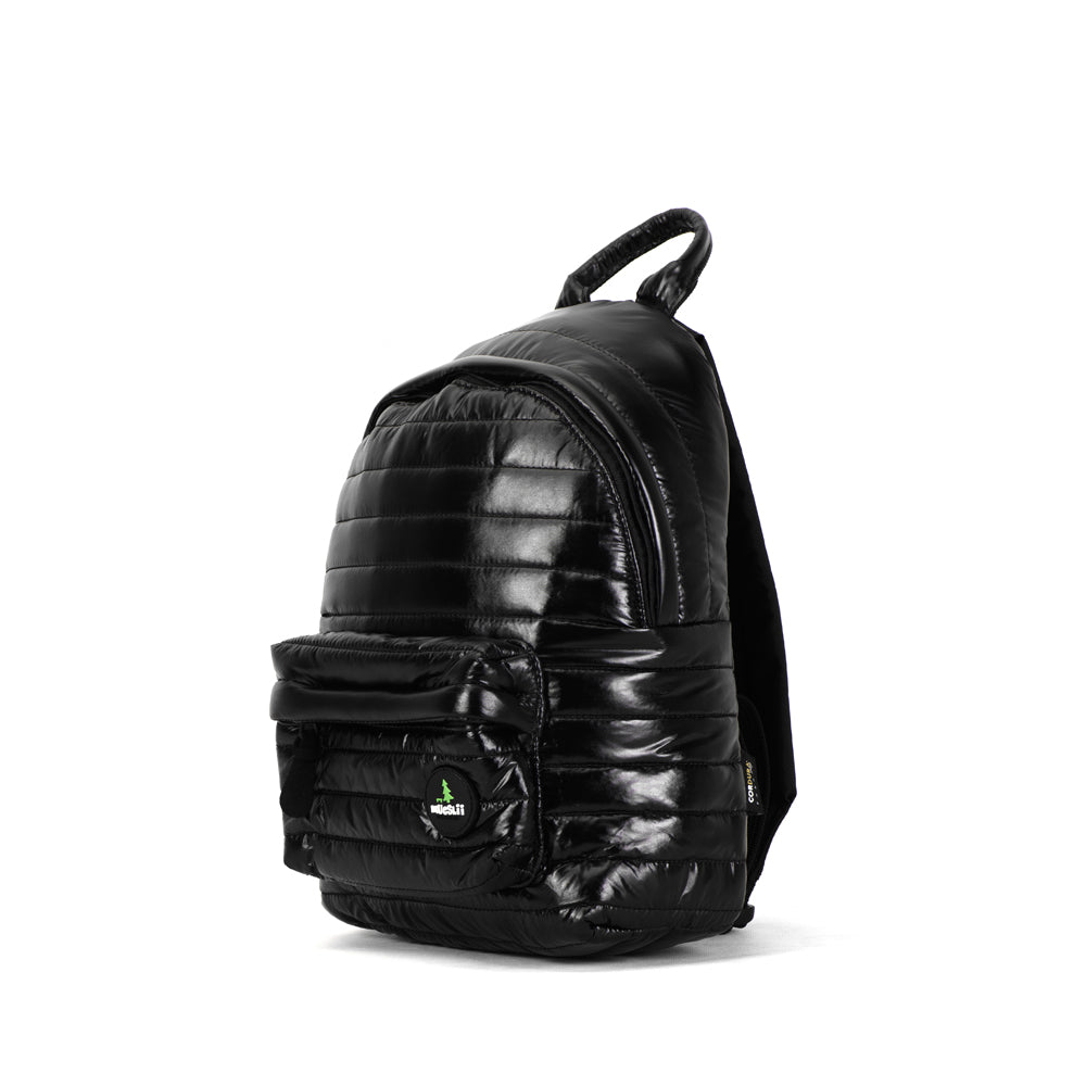 Mueslii original puffer medium and small backpack made of high density nylon and Ykk zips, color black. Material: waterproof shiny nylon.
