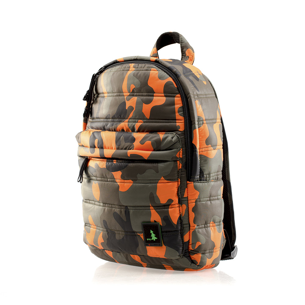 Mueslii original puffer daily backpack made of high density nylon and Ykk zips, color orange camo, light and confortable.
