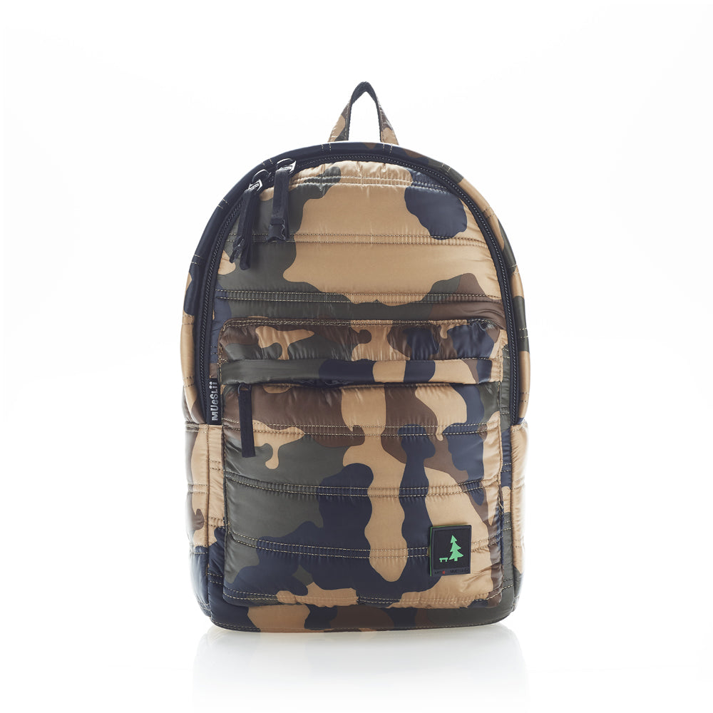 Mueslii original puffer daily backpack made of high density nylon and Ykk zips, printed fabric, color camo, front view.
